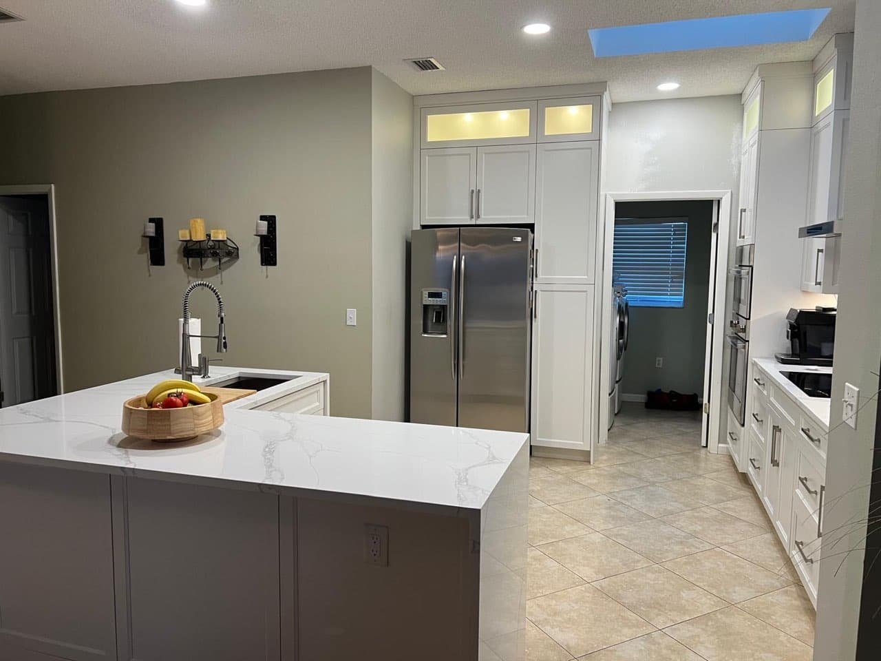 white-countertop-kitchen-island